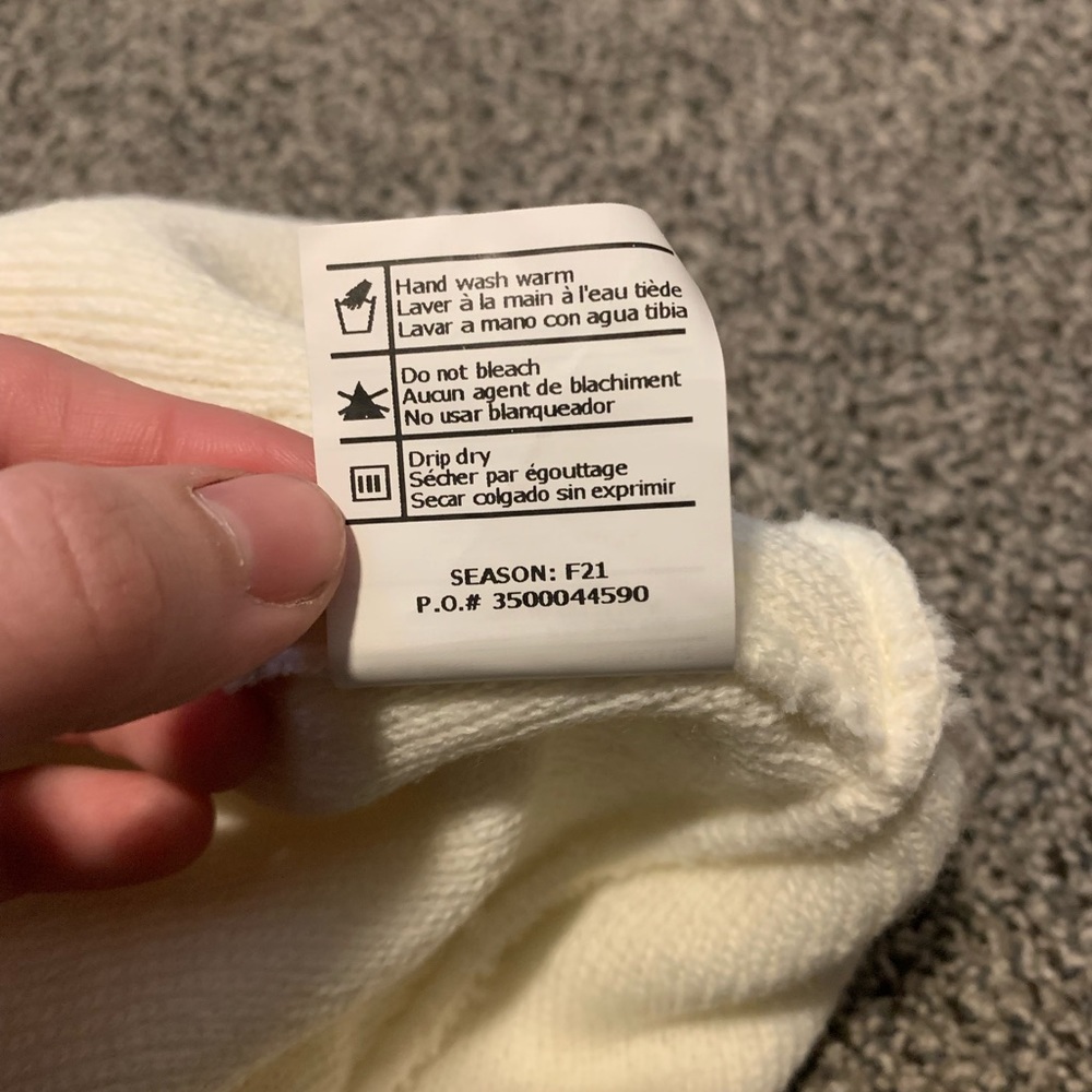 ‼️ CARHARTT BEANIE ‼️ - Picture 4 of 4